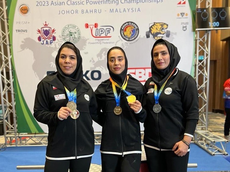 کولاک دختران پاورلیفتینگ ایران در روز چهارم قهرمانی آسیا