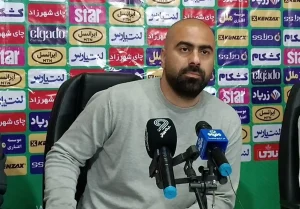 مازیار زارع: از عملکرد بازیکنانم برابر ذوب‌آهن لذت بردم